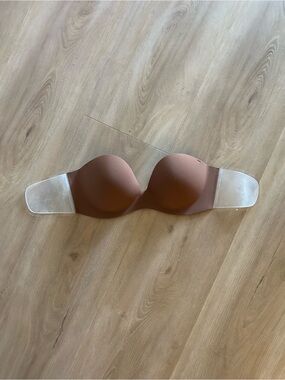 Strapless Adhesive Silicone Backless Bra in Brown